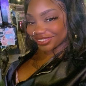 Meet your Posher, Destiny